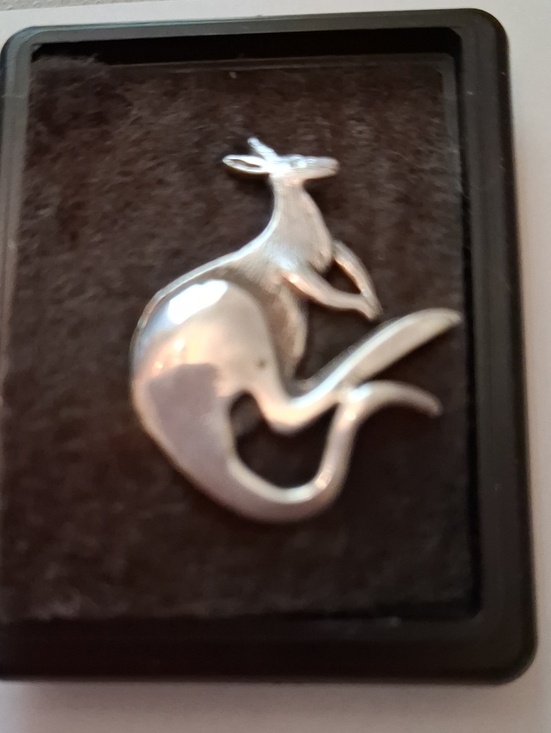 Mary Michelmore Jewelry - Sterling Silver Kangaroo Pin Brooch